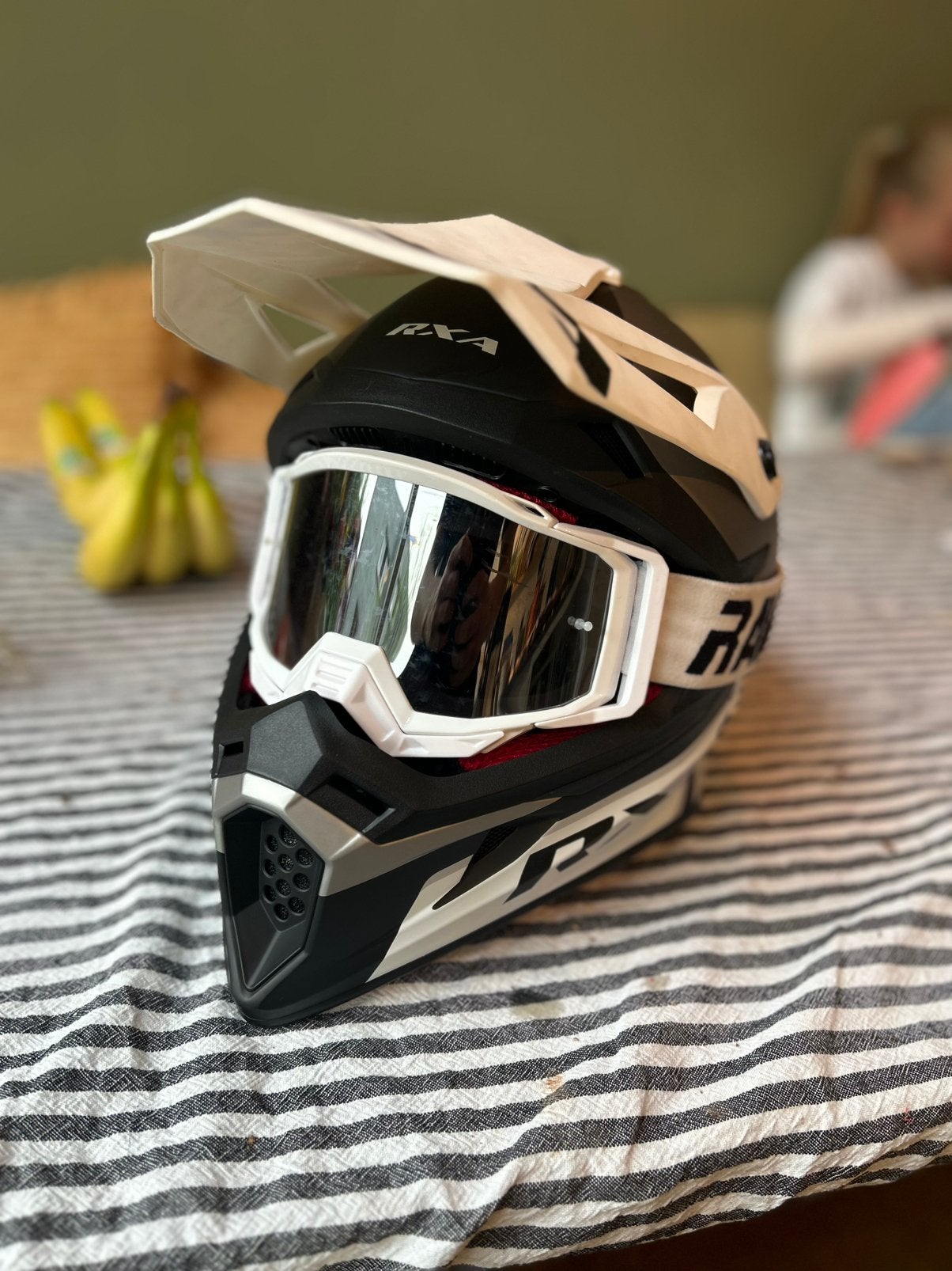 Cross helm met raven bril, Overige merken, M, Offroadhelm, Ophalen of Verzenden