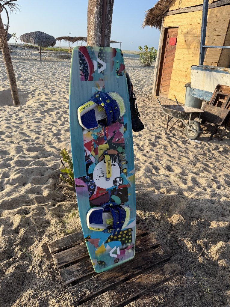 Duotone Jaime 142, Ophalen, Twintip, 9 m², Kiteboard