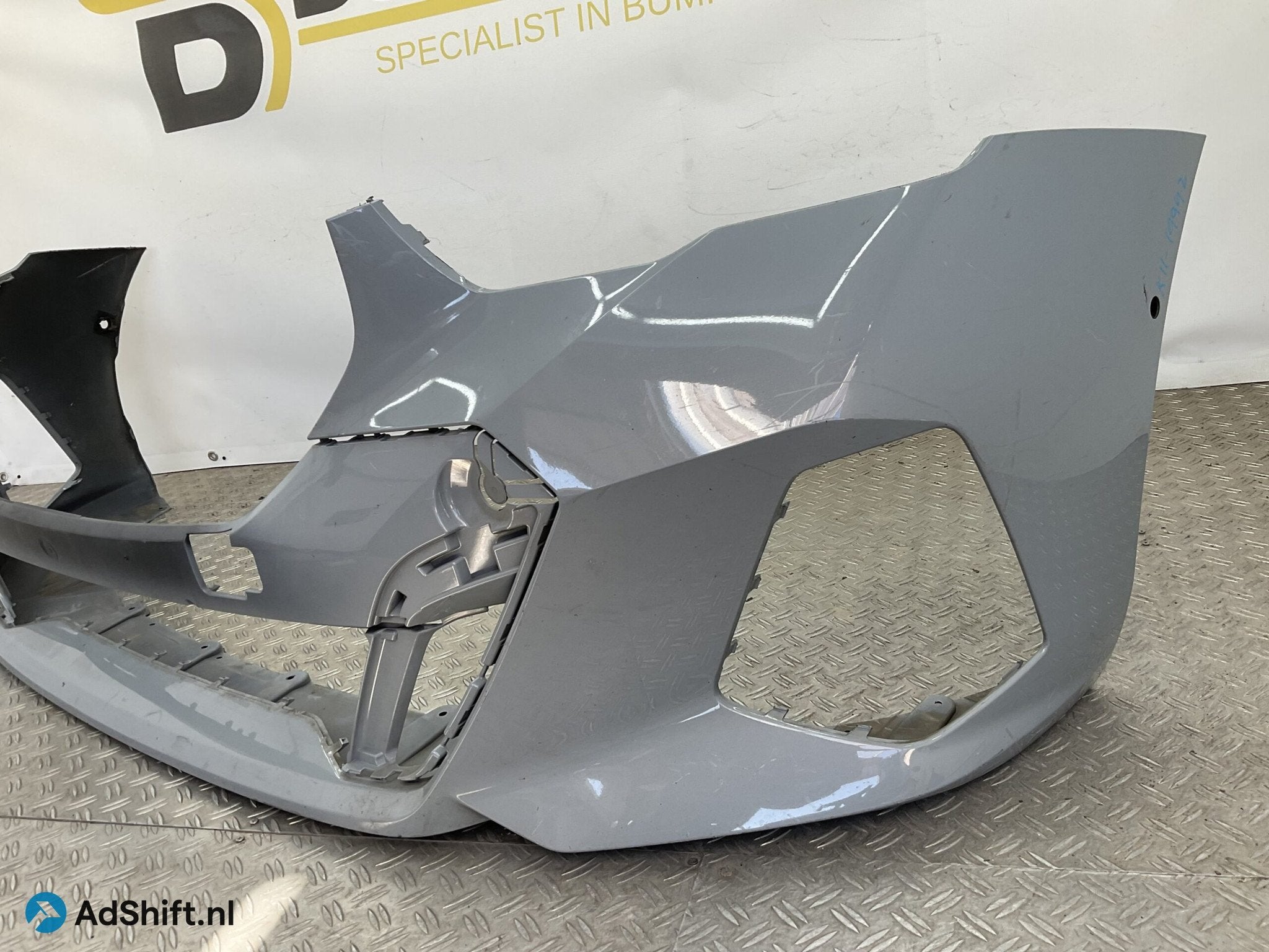 Bumper BMW 5 G60 G61 M-Pakket MPakket 23- 51118084653 Voorbu, Bumper