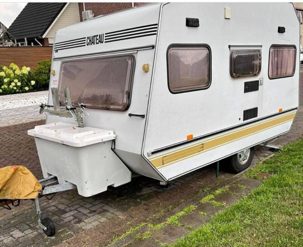 Chateau caravan, Caravans en Kamperen, Caravans, Chateau, Rondzit, Koelkast, Particulier
