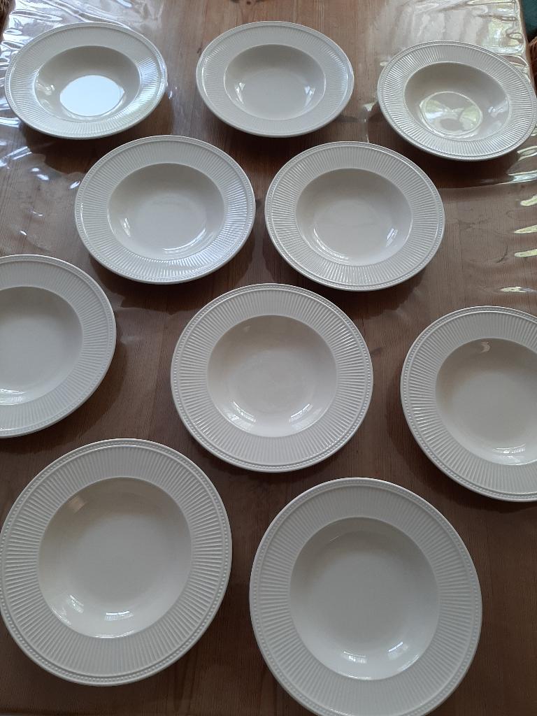 WEDGWOOD WINDSOR - 10 NIEUWE - PASTA/ SOEPBORDEN - DIA 23 CM, Huis en Inrichting, Keuken | Servies, Nieuw, Ophalen of Verzenden