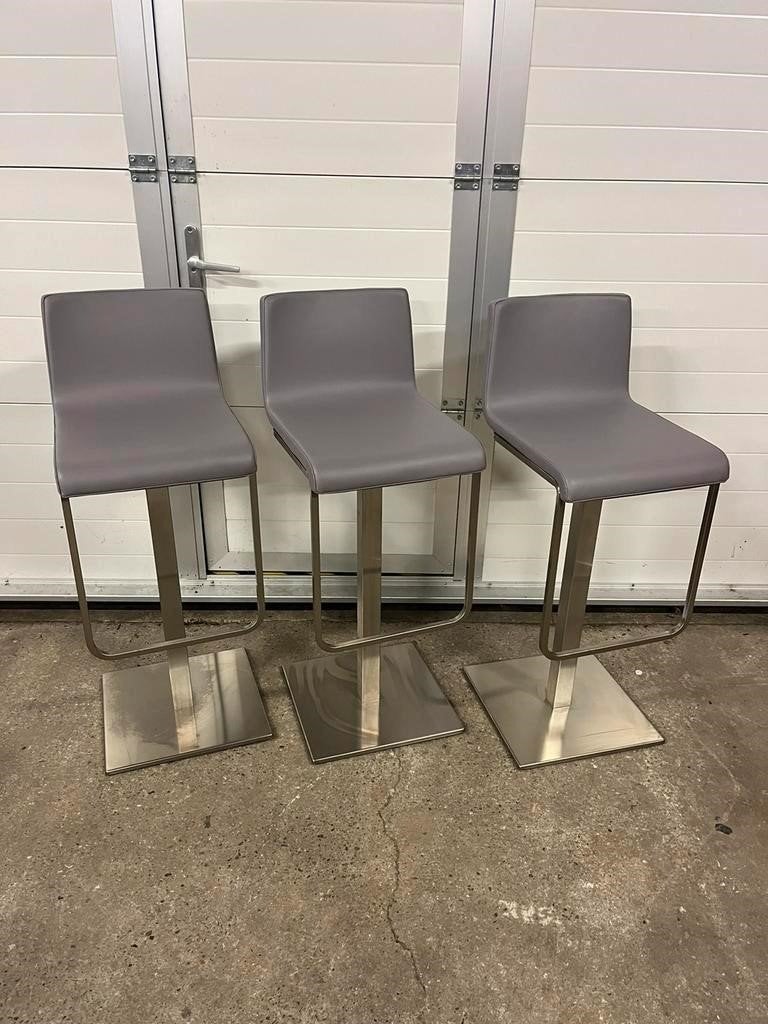 3 stuks Luxe horeca restaurant barkrukken Pedrali draaibaar, Ophalen, Draaibaar, 5 krukken of meer, 60 tot 90 cm