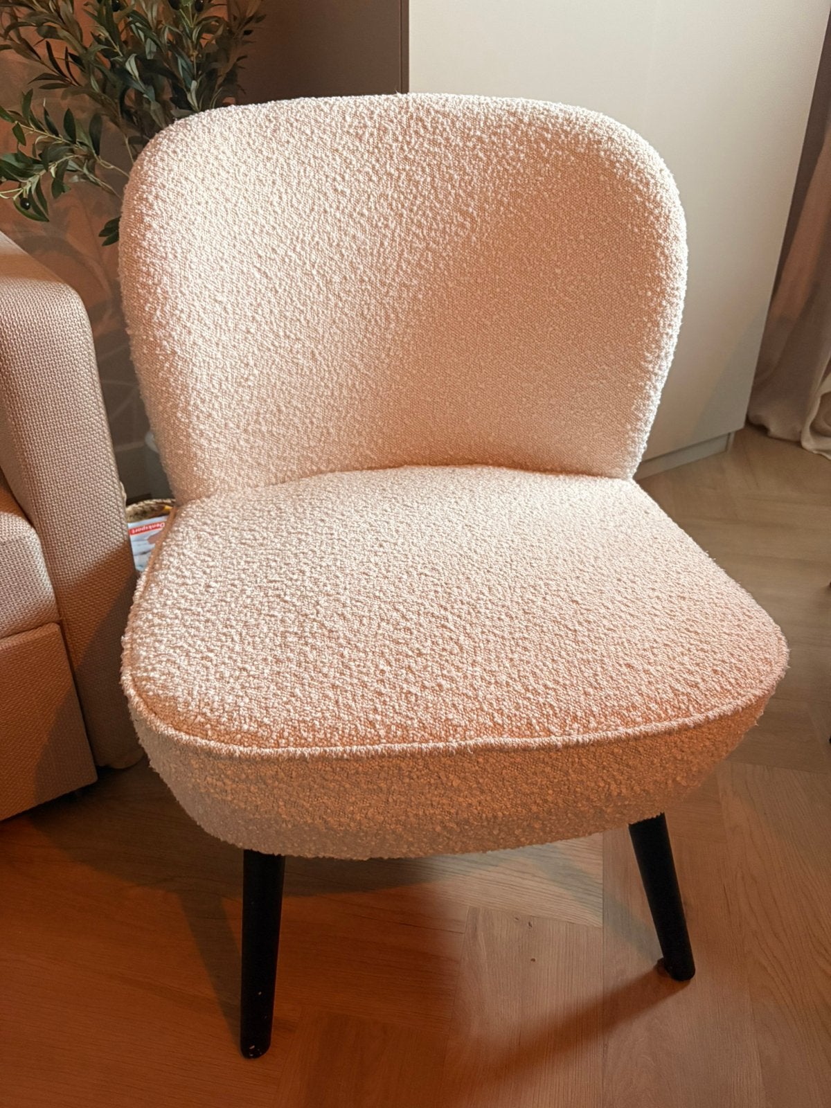 Bouclé fauteuil creme/ wit, Amsterdam, Kwantum, Zo goed als nieuw, Stof