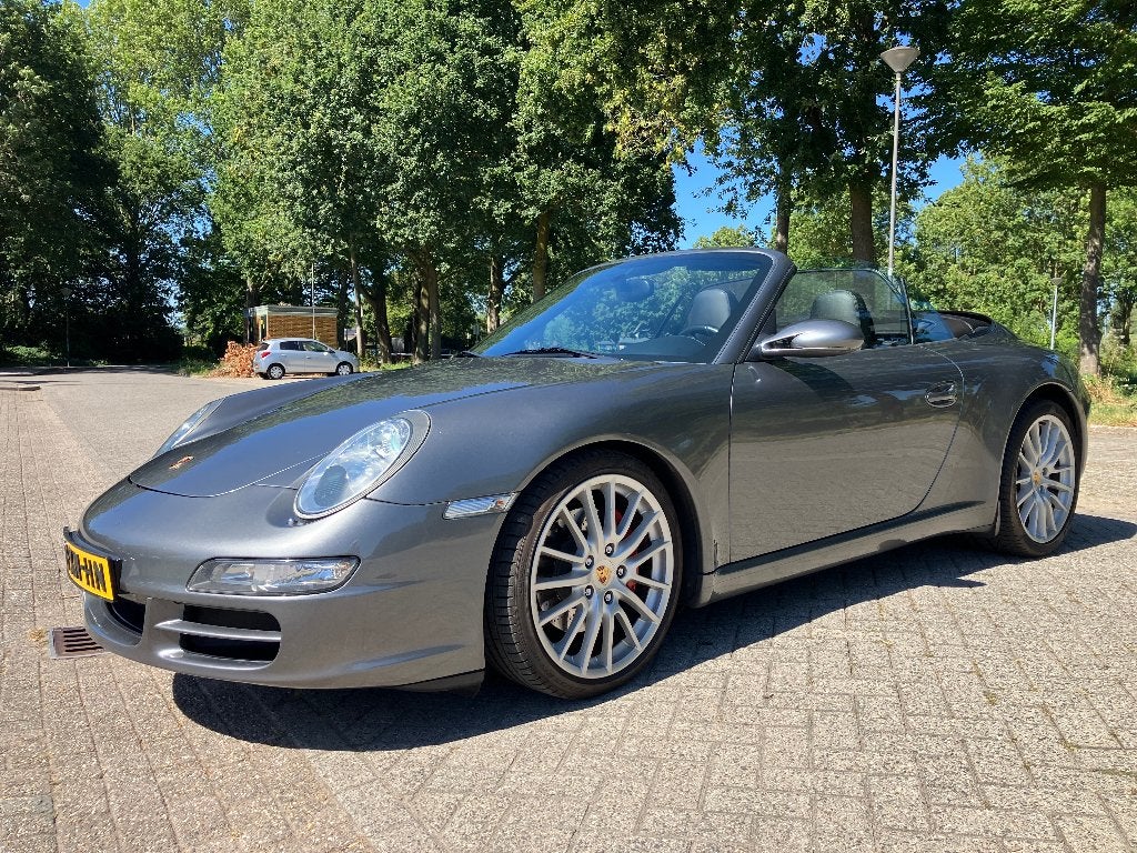 Porsche 911 3.8 Carrera S Cabriolet AUT 2007 Grijs, Automaat, Achterwielaandrijving, Zwart, 1520 kg