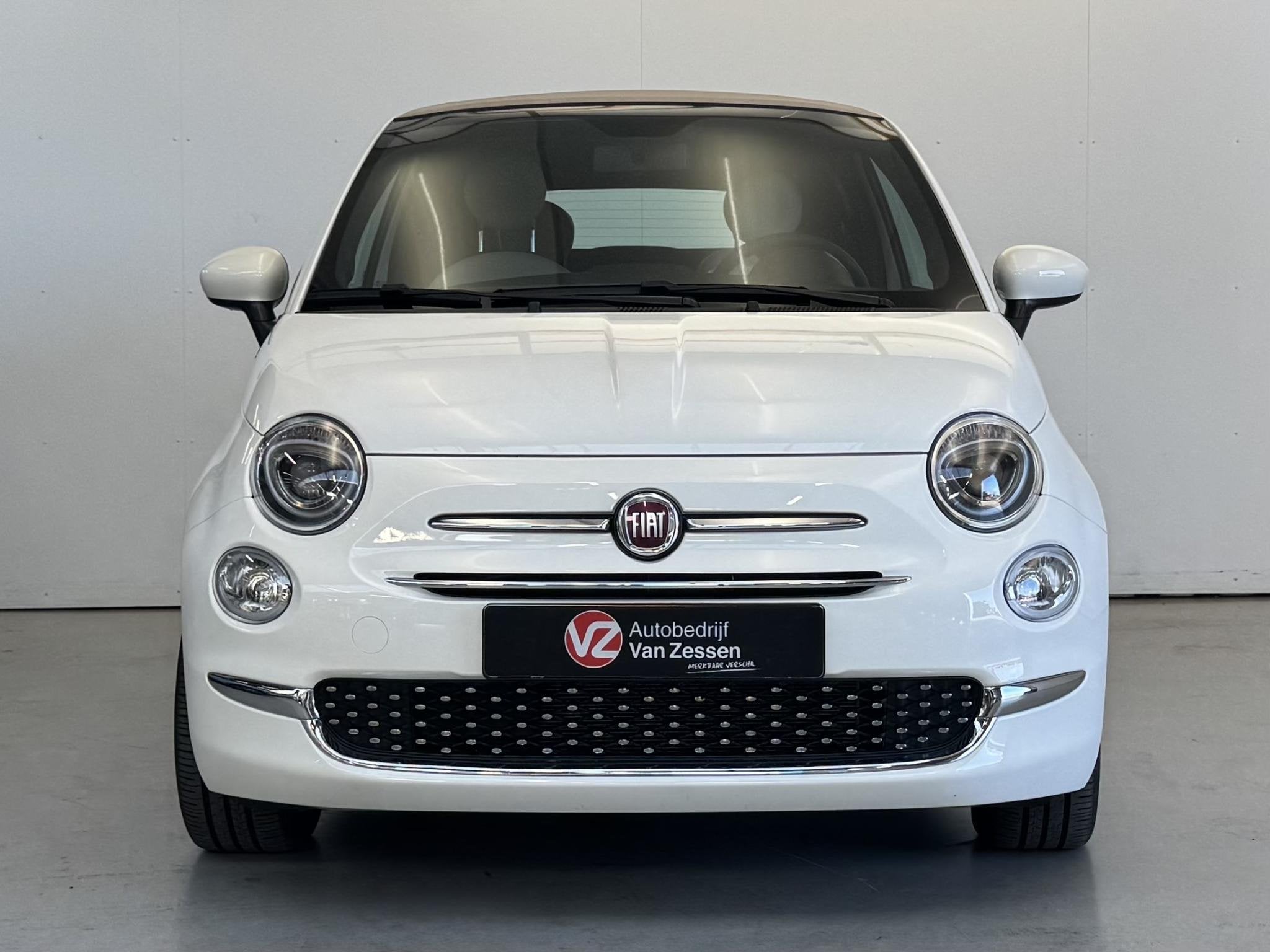 Fiat 500 C 1.0 Hybrid Dolcevita | Leder | App Connect | Cabr, Auto's, 12 maanden, Gebruikt, 4 stoelen, Wit