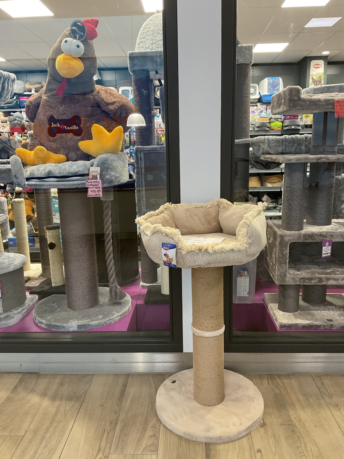 Trixe krabpaal met afneembare mand  € 100,00, Dieren en Toebehoren, Ophalen, Nieuw, Krabpaal