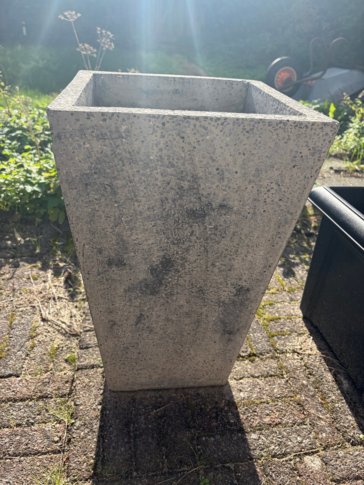 Betonnen bloempot - 49 cm hoog, Tuin en Terras, Ophalen, Gebruikt, Minder dan 60 cm, Vierkant