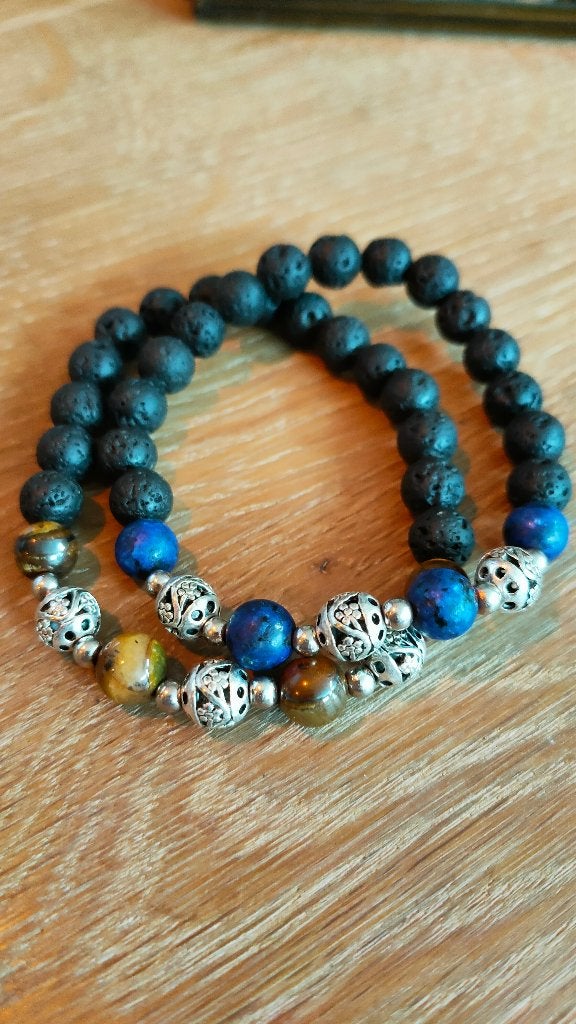 Twee kralenarmbandjes uit Marrakech – lavasteenlook, Overige materialen, Blauw, Ophalen of Verzenden, Zo goed als nieuw