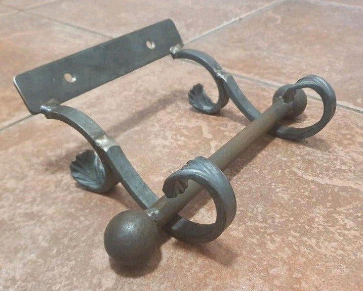 Smeedijzer gietijzer franse lelie toiletset., Ophalen of Verzenden, Nieuw, Metaal, Industrieel