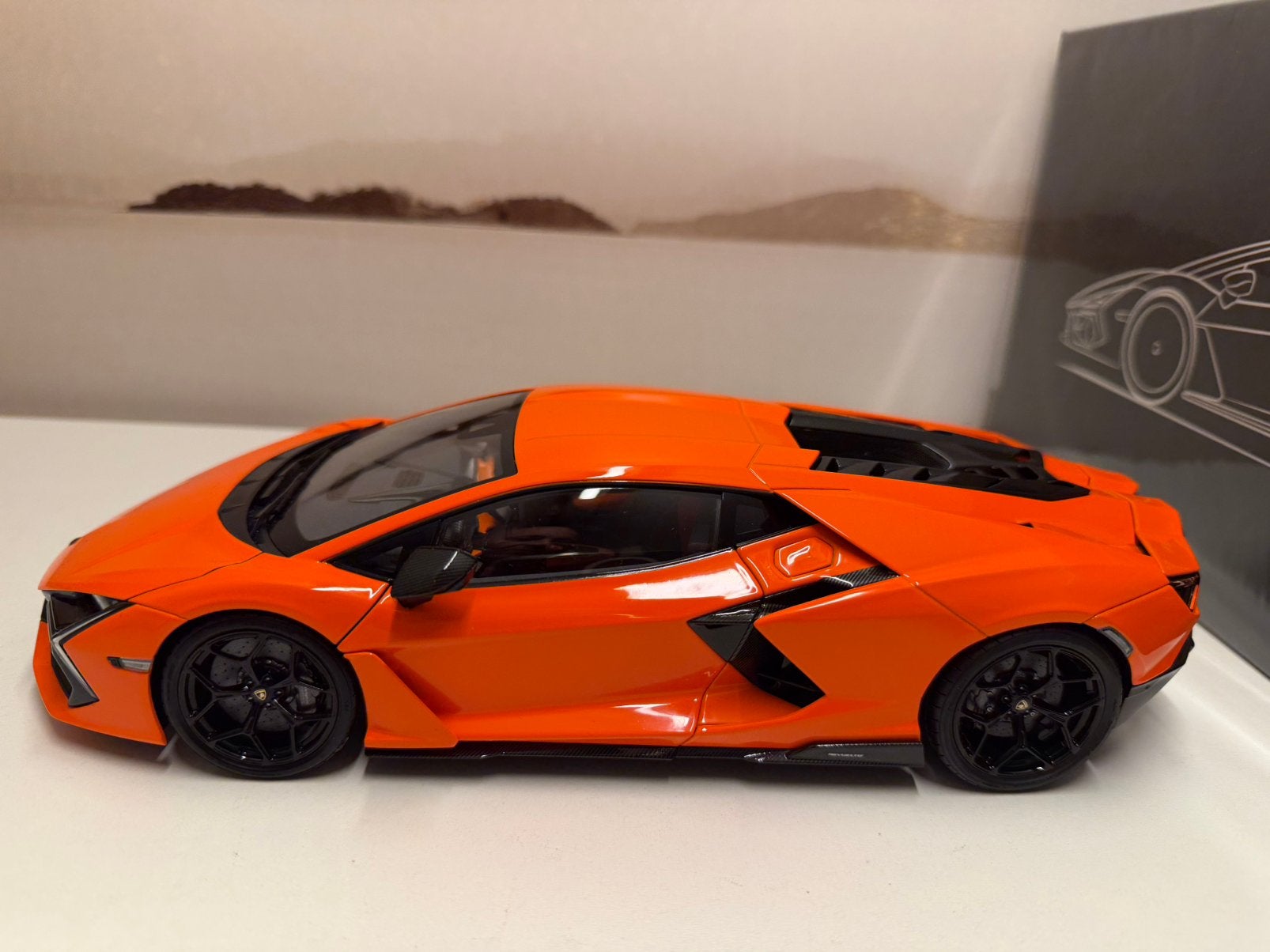 1:18 LCD  Lamborghini Revuelto oranje, Ophalen of Verzenden, Nieuw, Auto, Overige merken