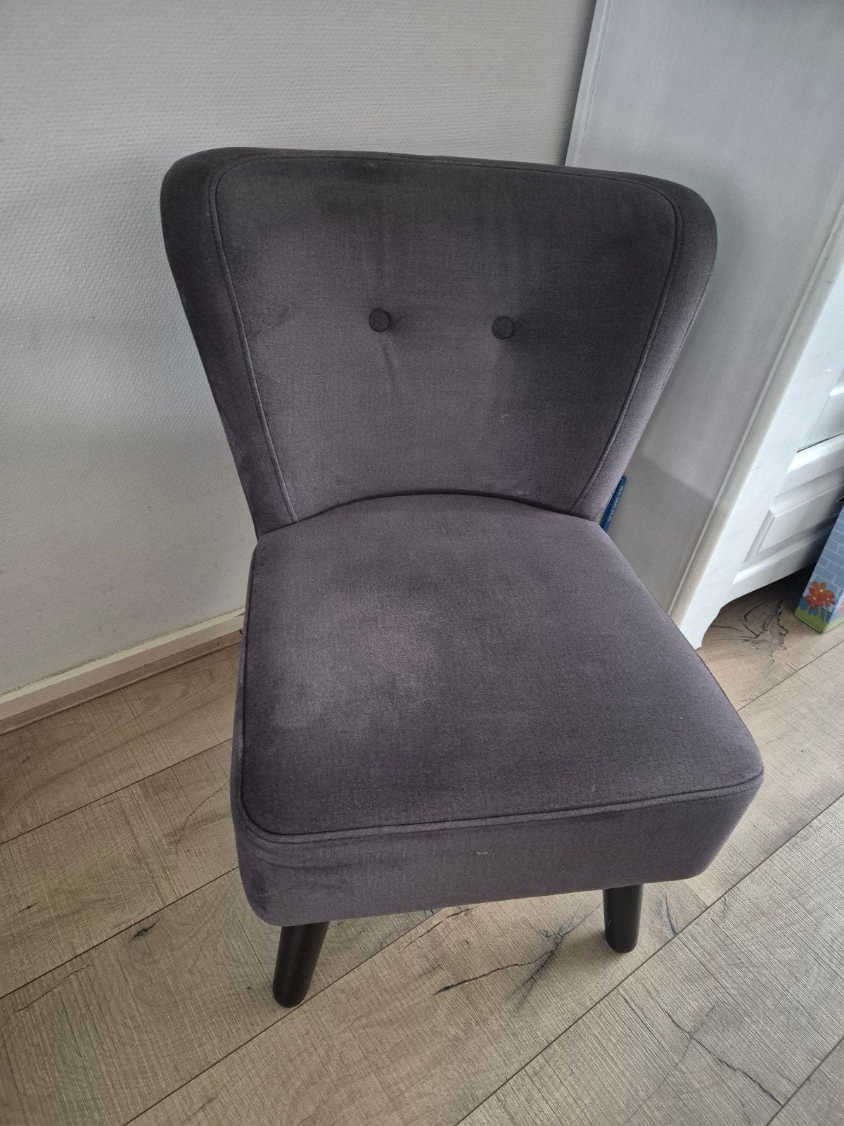Grijze fluwelen fauteuil, Ophalen, Modern, Comfortabel, Zo goed als nieuw, Eén