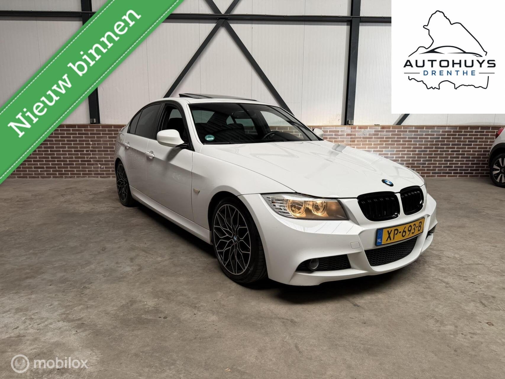 BMW 3-serie 318i Business Line M Sport | Schuif\kantel Dak, Auto's, Achterwielaandrijving, Zwart, Alcantara, Wit