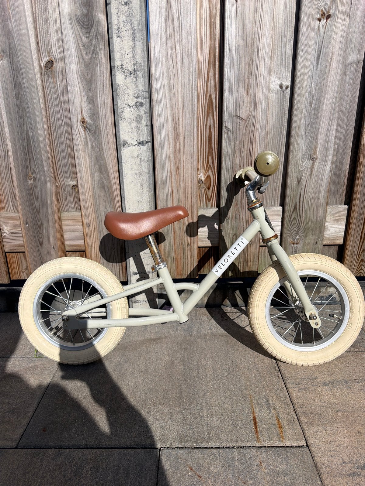 Veloretti loopfiets, Fietsen en Brommers, Ophalen, Gebruikt, Velgrem, Minder dan 16 inch