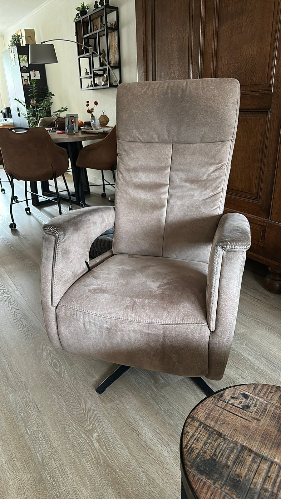 Relaxstoel handmatig gemakkelijk te bedienen, Huis en Inrichting, Ophalen, Gebruikt, Minder dan 75 cm, 50 tot 75 cm