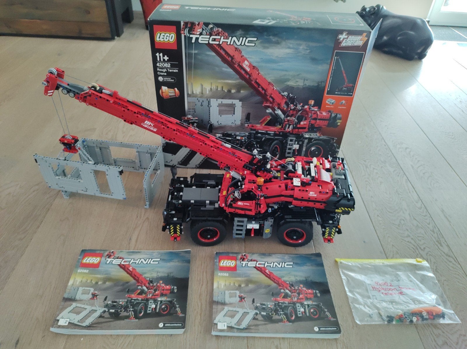 LEGO Technic 42082 Kraanwagen, Ophalen, Zo goed als nieuw, Overige merken