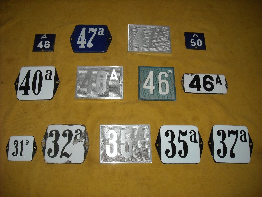 oud emaille huisnummer 31a 32a 35a 37a 40a 46a 47a 50a a, Antiek en Kunst, Ophalen of Verzenden