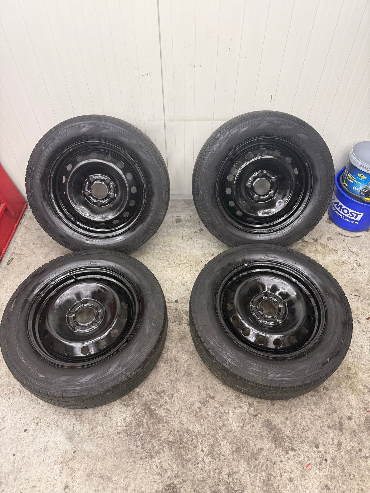 Setje velgen met banden voor Opel Vivaro / renault trafic, 16 inch, Banden en Velgen, Bestelwagen, Gebruikt