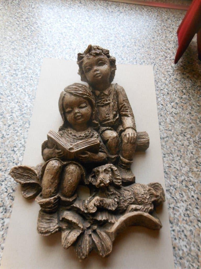 Vintage wanddecoratie: Lezend meisje, jongen en hond, Ophalen, 30 cm, Decoratieobject, Bruin