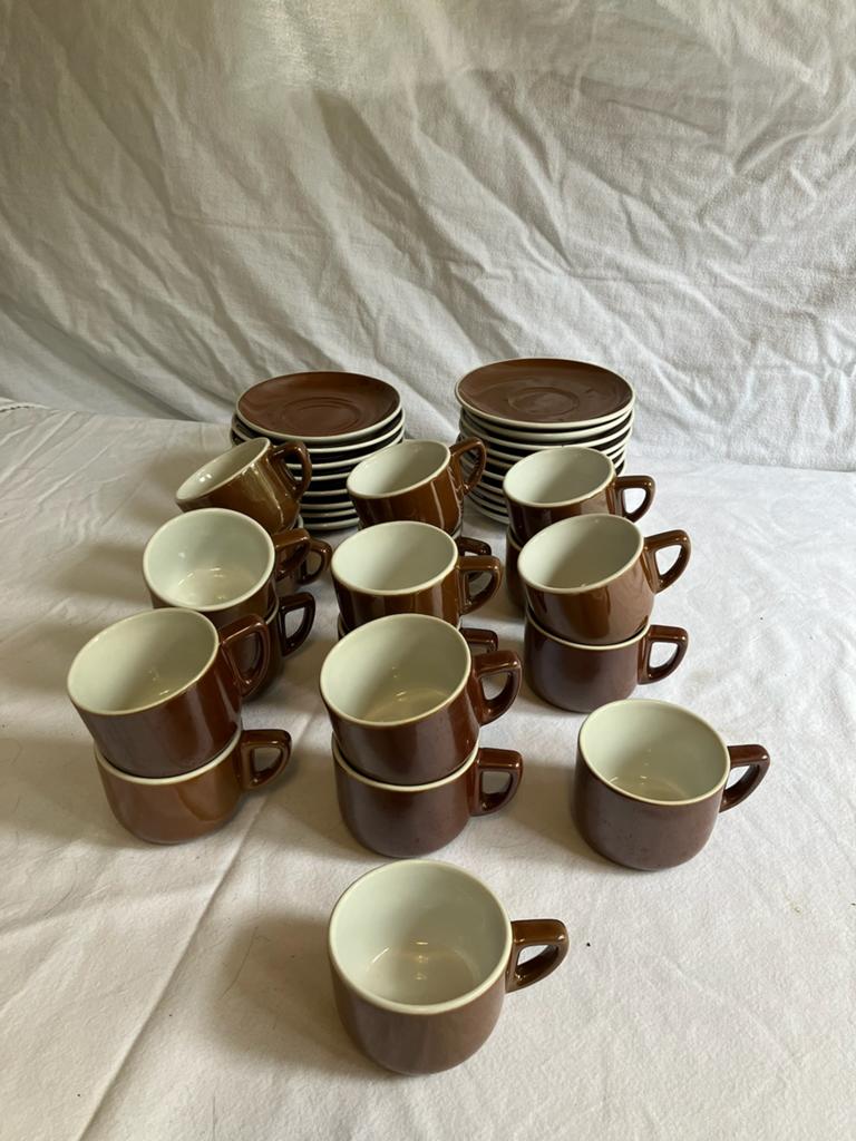 Bavaria 604 vintage koffiekopjes met schotel, Ophalen