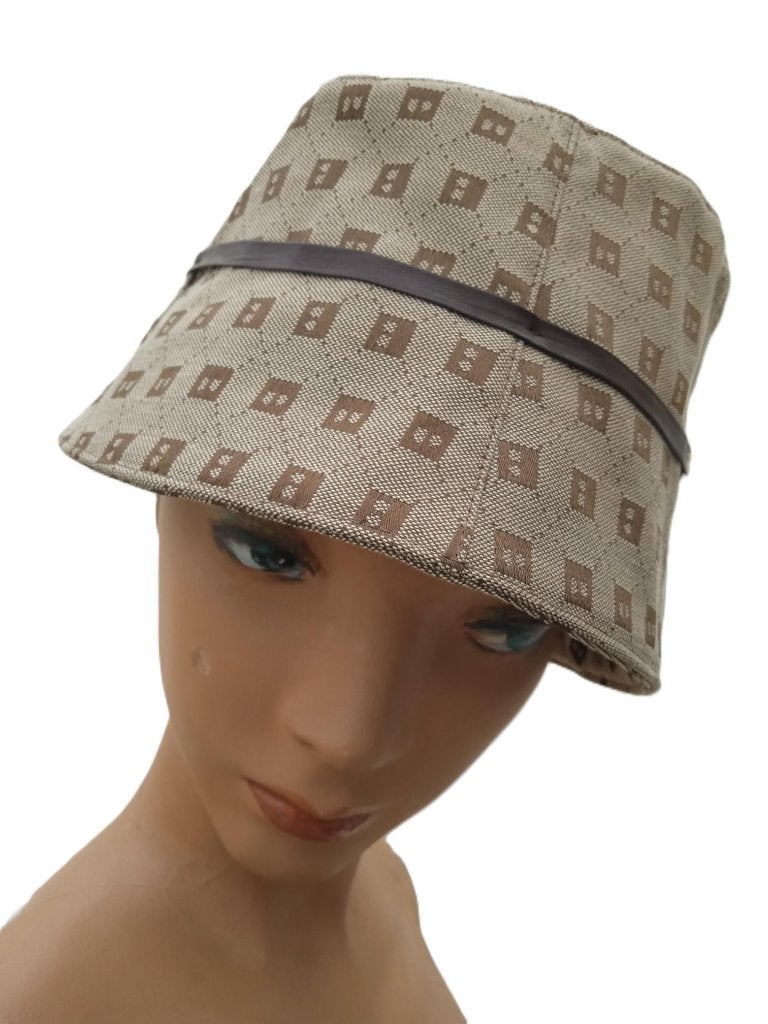 Stijlvolle vintage bucket hat  van Bally, Kleding | Dames, Hoed, Zo goed als nieuw, Bally, One size fits all