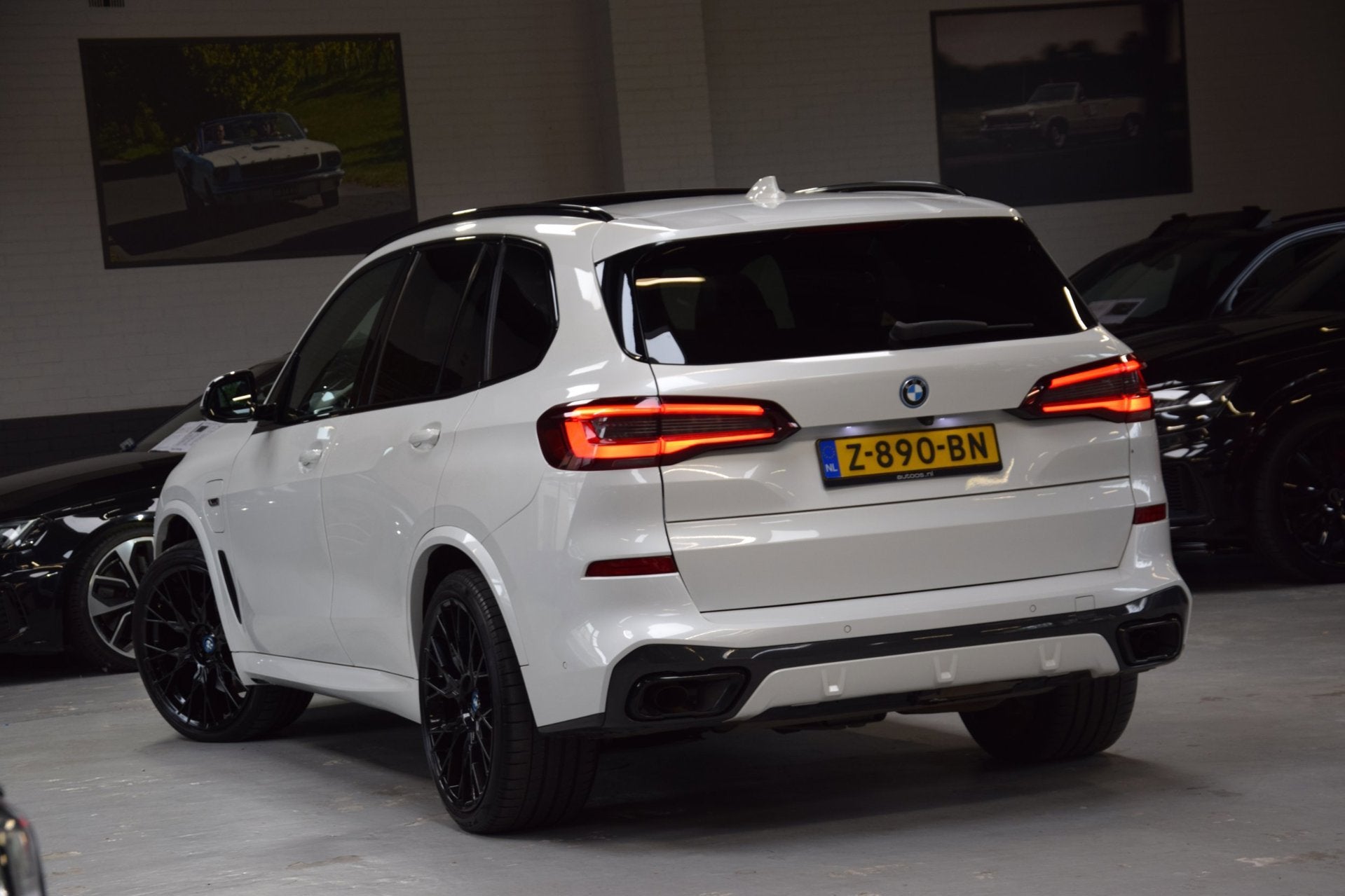 BMW X5 XDrive45e High Executive*M-Pakket* Panoramadak|ACC|36, Auto's, BMW, Gebruikt, Automatische klimaatregeling, Wit, Vierwielaandrijving