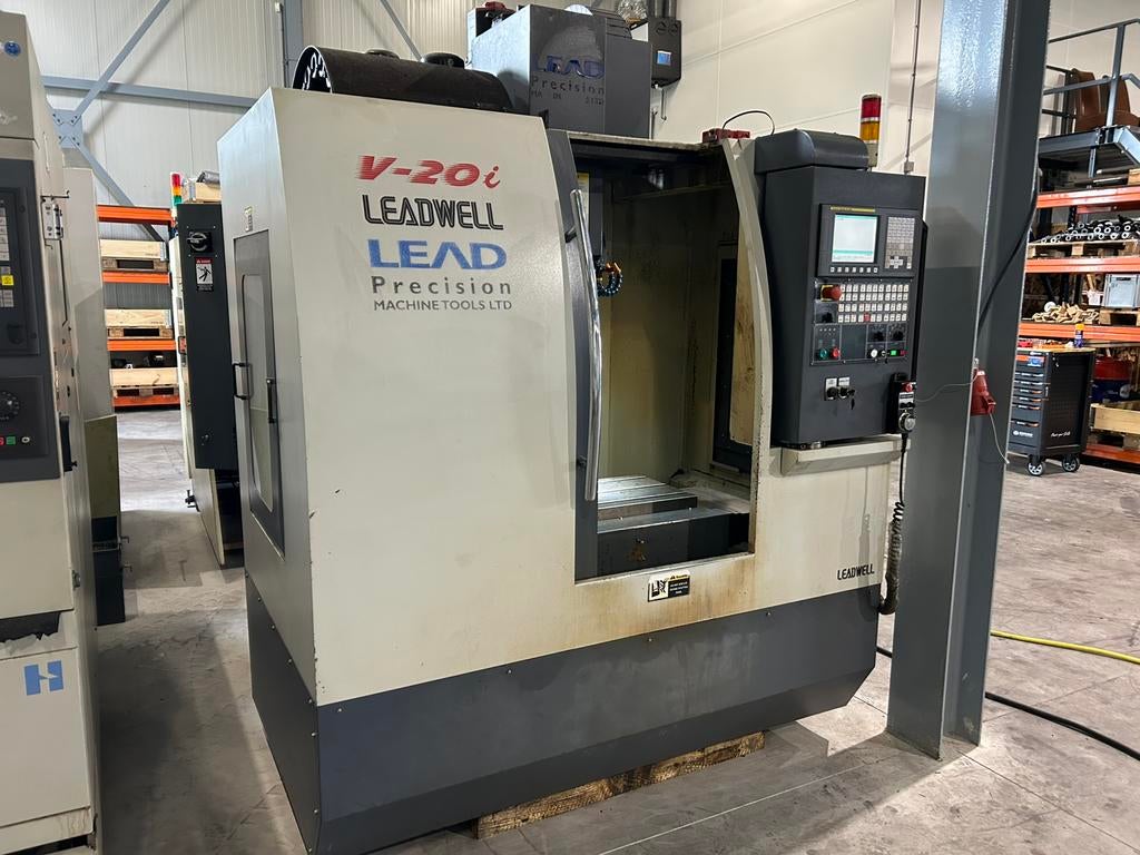 Leadwell V-20i CNC Bewerkingscentrum, Ophalen, Gebruikt, Freesbank, Computergestuurd (Cnc)