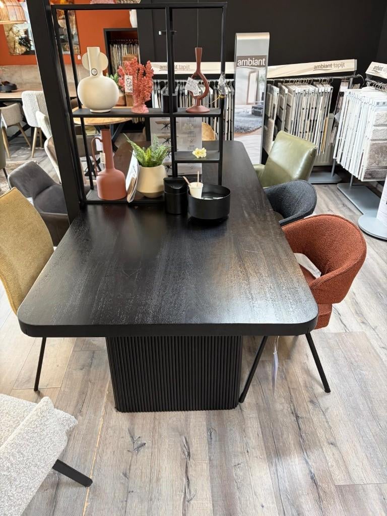 eetafel lichte gebruikssporen 240x100, Huis en Inrichting, Tafels | Eettafels, Vierkant, 200 cm of meer, Zo goed als nieuw, Vier personen