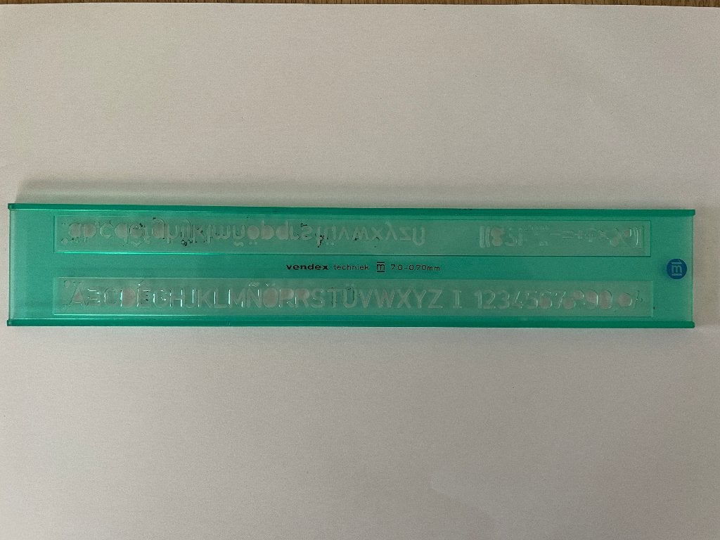 D404 Vintage Vendex sjabloon liniaal lettersjabloon cijfers, Ophalen of Verzenden, Gebruikt, Overige typen