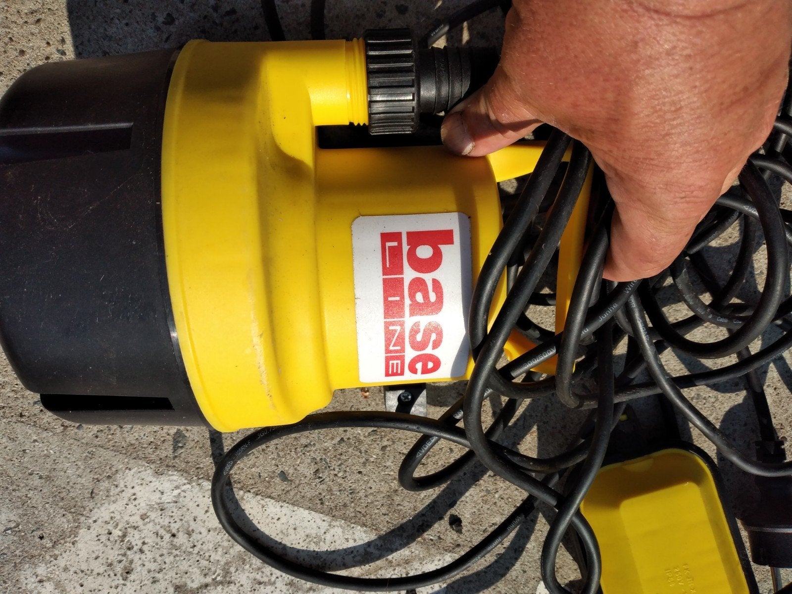 Baseline Dompelpomp voor helder water 200W, Ophalen of Verzenden, Gebruikt, Elektrisch, Dompelpomp