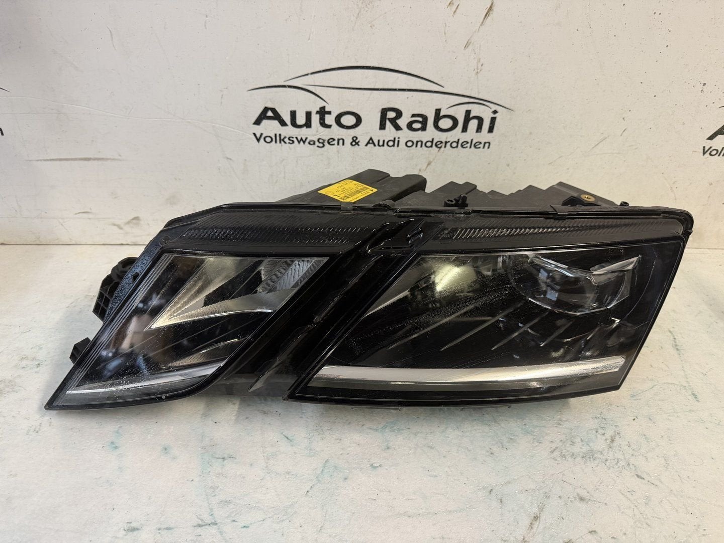 Skoda Octavia vol led koplamp links  5E1941015F, Gebruikt, -, -, Ophalen of Verzenden