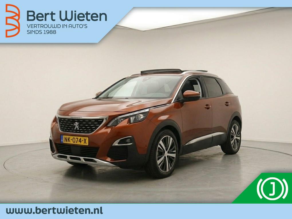 Peugeot 3008 1.2 PureT. Première | Trekhaak | Panoramadak |, Auto's, Peugeot, 1229 kg, 1199 cc, Bruin, Leder en Stof