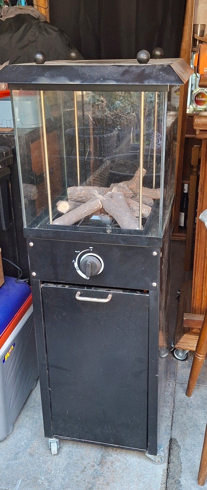 Hoge luxe terrashaard op wielen, Ophalen