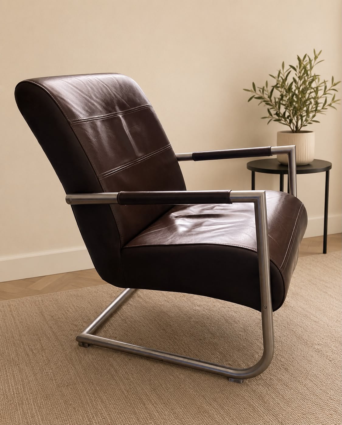 Henders & Hazel bruin leren fauteuil, Huis en Inrichting, Fauteuils, Ophalen, Zo goed als nieuw, 50 tot 75 cm, Leer