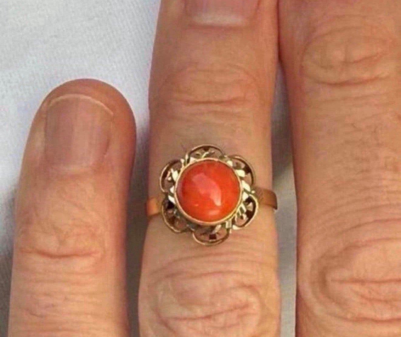 Prachtige 18 karaat gouden vintage ring met bloedkoraal!, Sieraden, Tassen en Uiterlijk, 18 tot 19, Ophalen of Verzenden, Dame