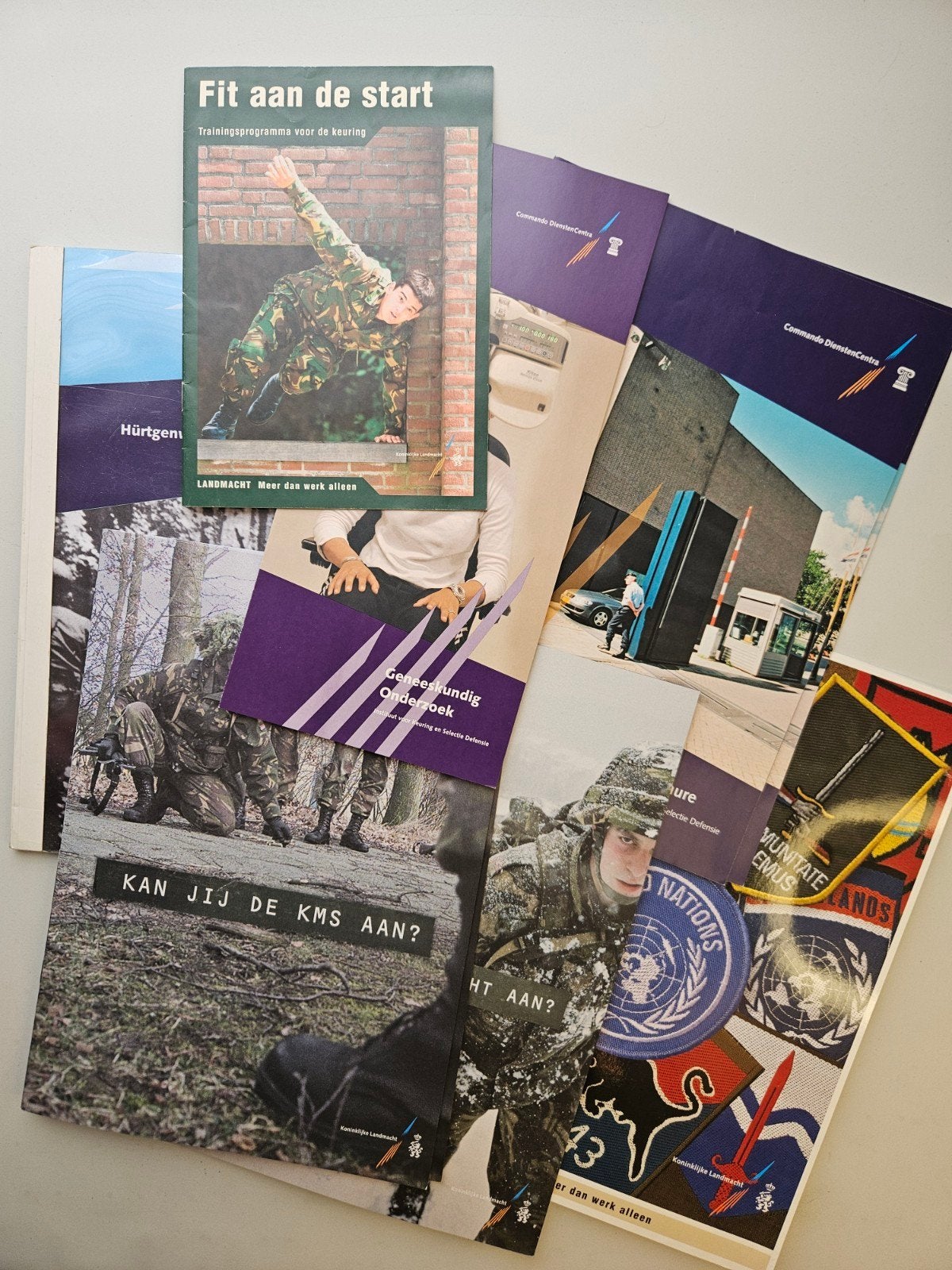 Diverse brochures Nederlandse Landmacht, Ophalen of Verzenden, 1945 tot heden, Gelezen, Landmacht