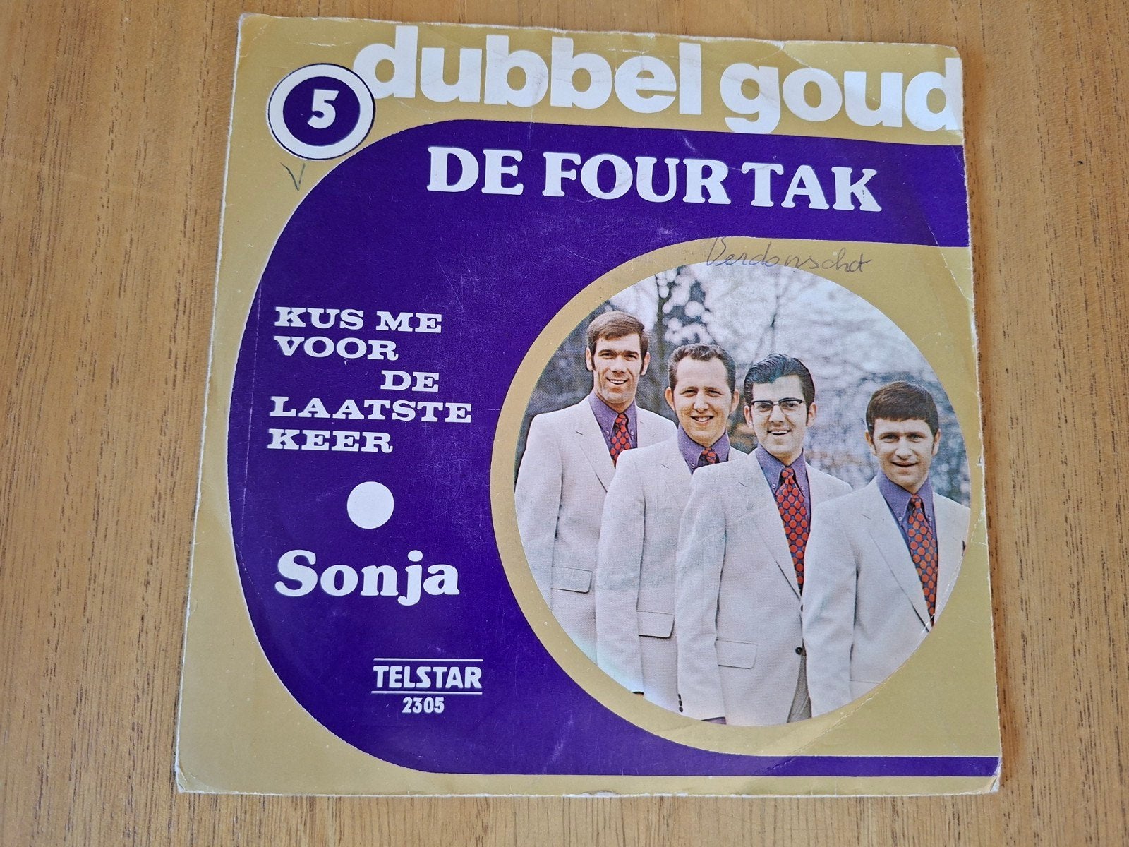 De Four Tak - Kus me voor de laatste / Sonja ( Telstar ), Ophalen of Verzenden, Zo goed als nieuw, Overige formaten, Levenslied of Smartlap