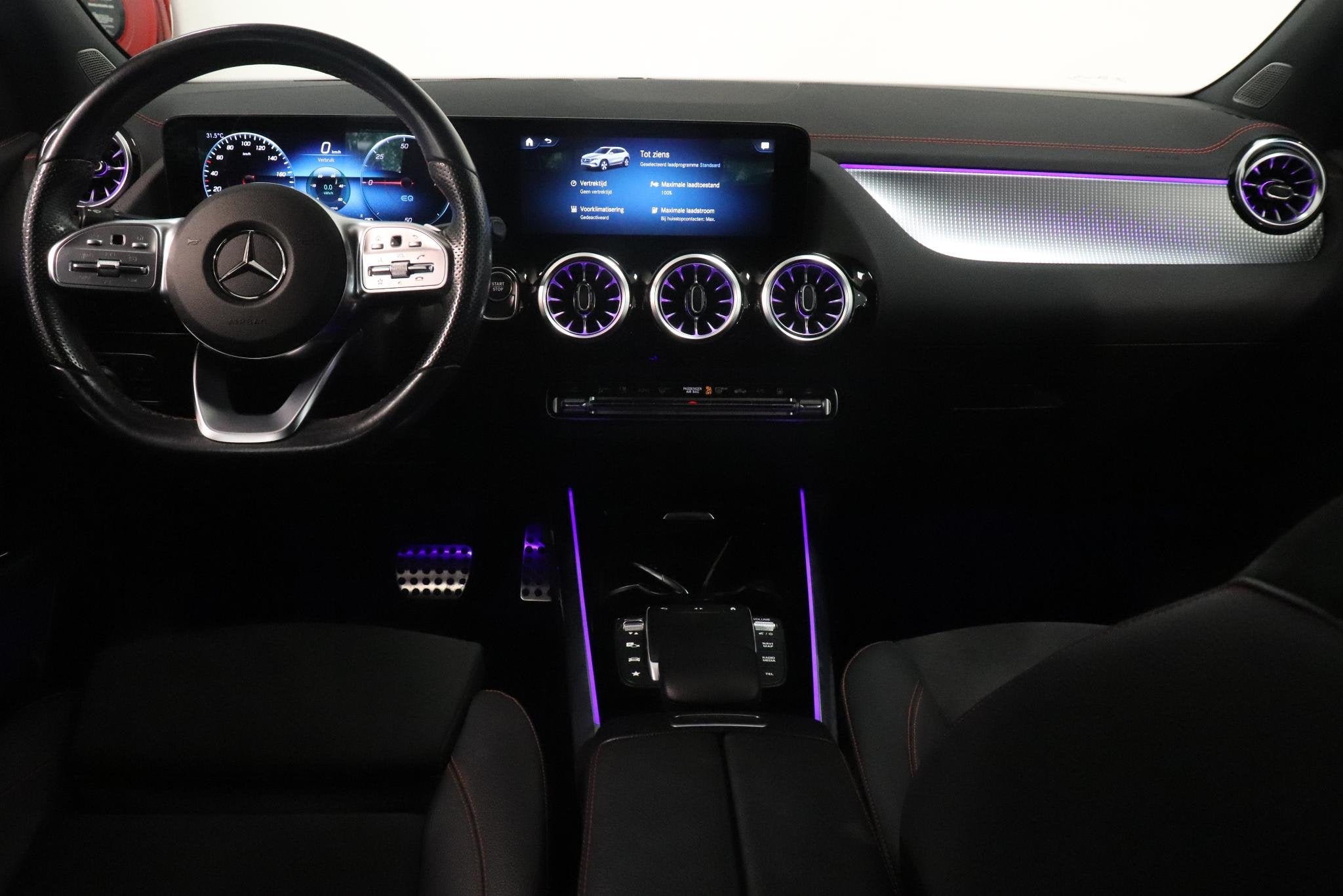 Mercedes-Benz EQA 250 Business Solution AMG 67 kWh | Camera, Auto's, Gebruikt, 190 pk, Met garantie (alle), Zwart