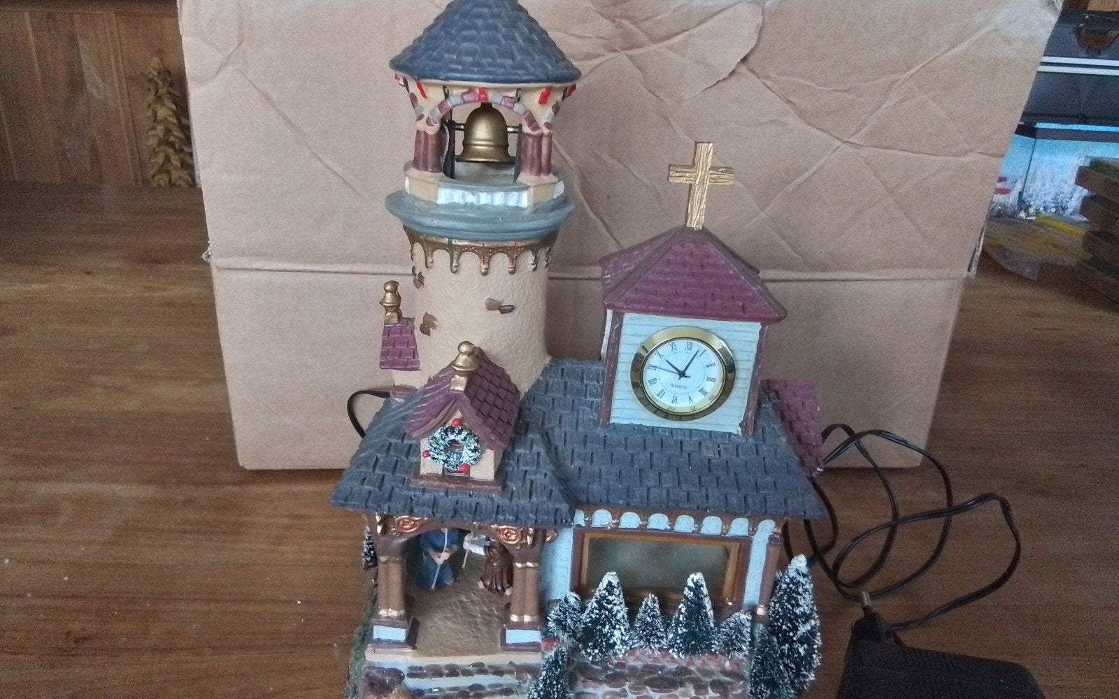 Verlichte Kerstkerk met Klok en Toren, Ophalen of Verzenden, Gebruikt