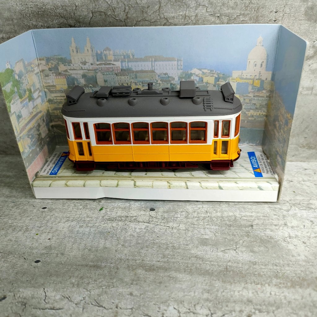 modeltrein Portugese tram zonder motor, Overige merken, Gebruikt, Ophalen of Verzenden, Gelijkstroom