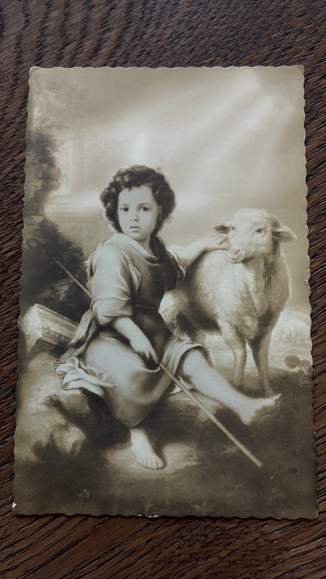 Fotokaart. Meisje met lammetje., Ophalen of Verzenden, 1920 tot 1940, Kinderen