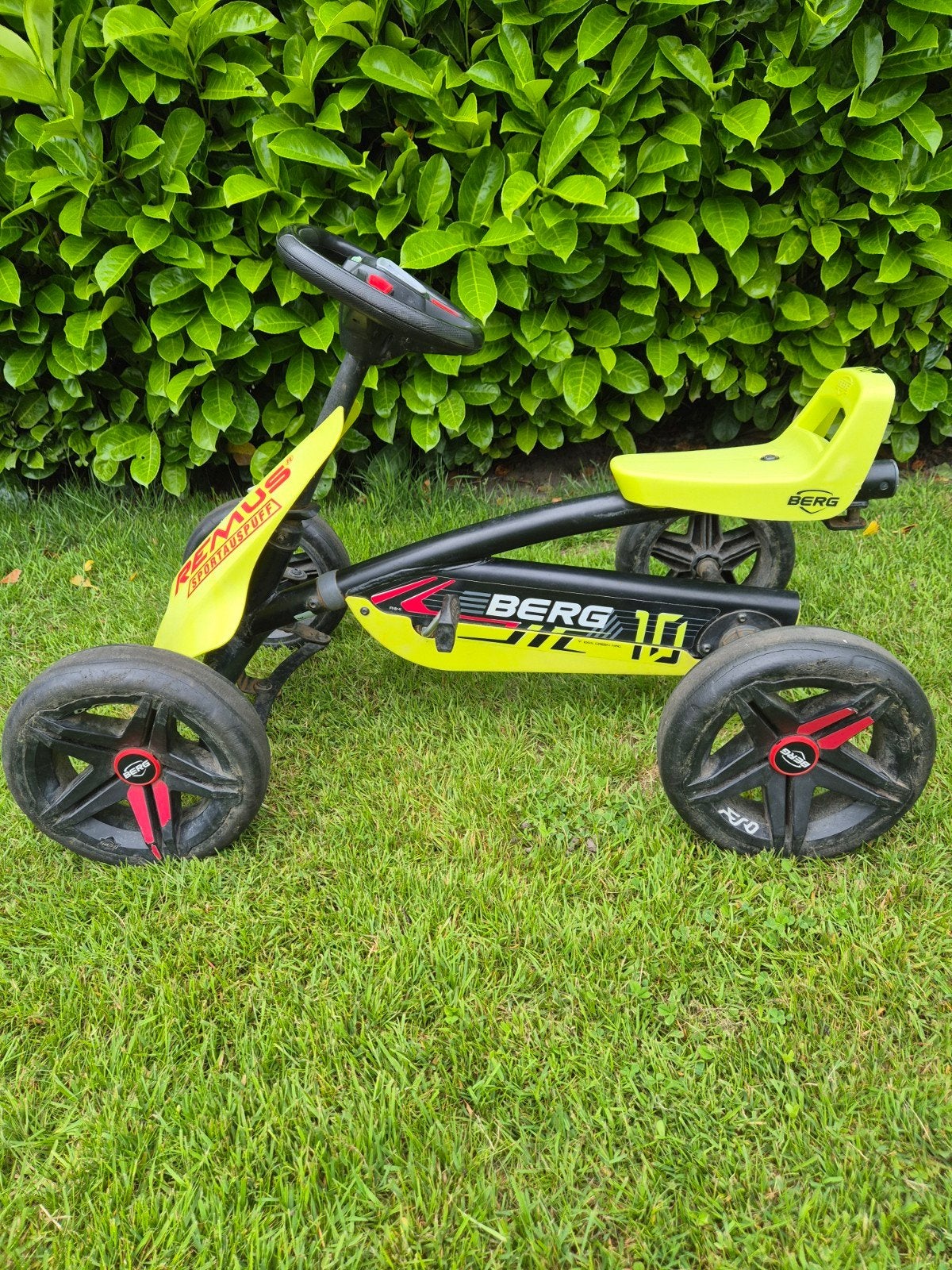 BERG Buzzy skelter met Soundbox en Trekhaak - 2-5 jaar, Ophalen, Gebruikt, Trapvoertuig
