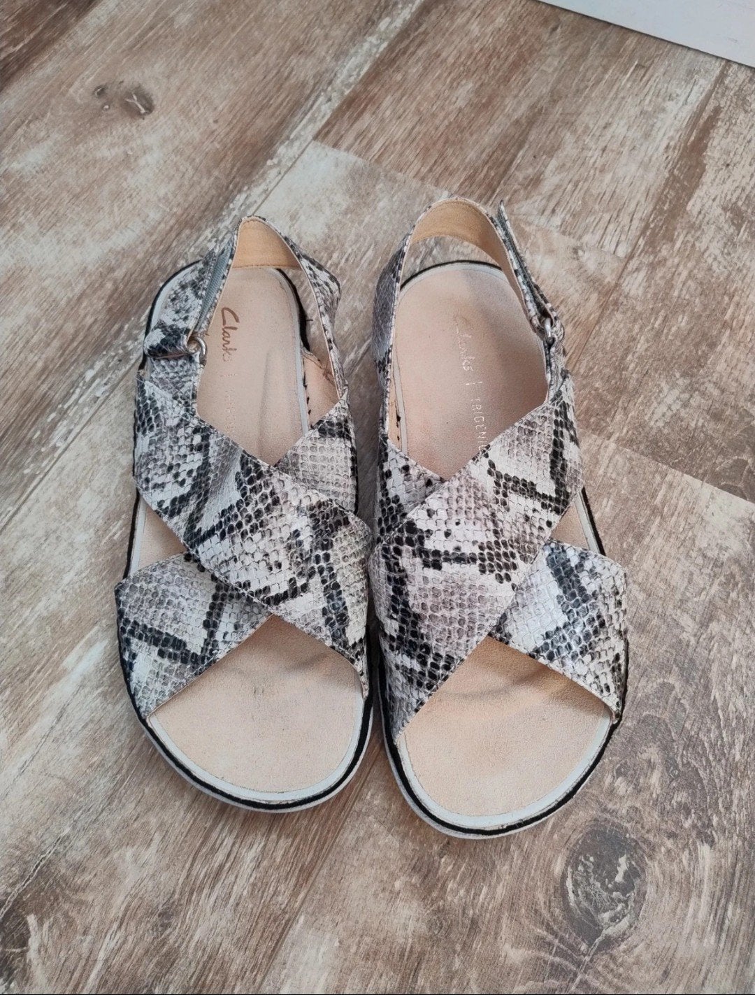 Clarks Trigenic sandalen maat 37, Zo goed als nieuw, Grijs, Clarks, Sandalen of Muiltjes