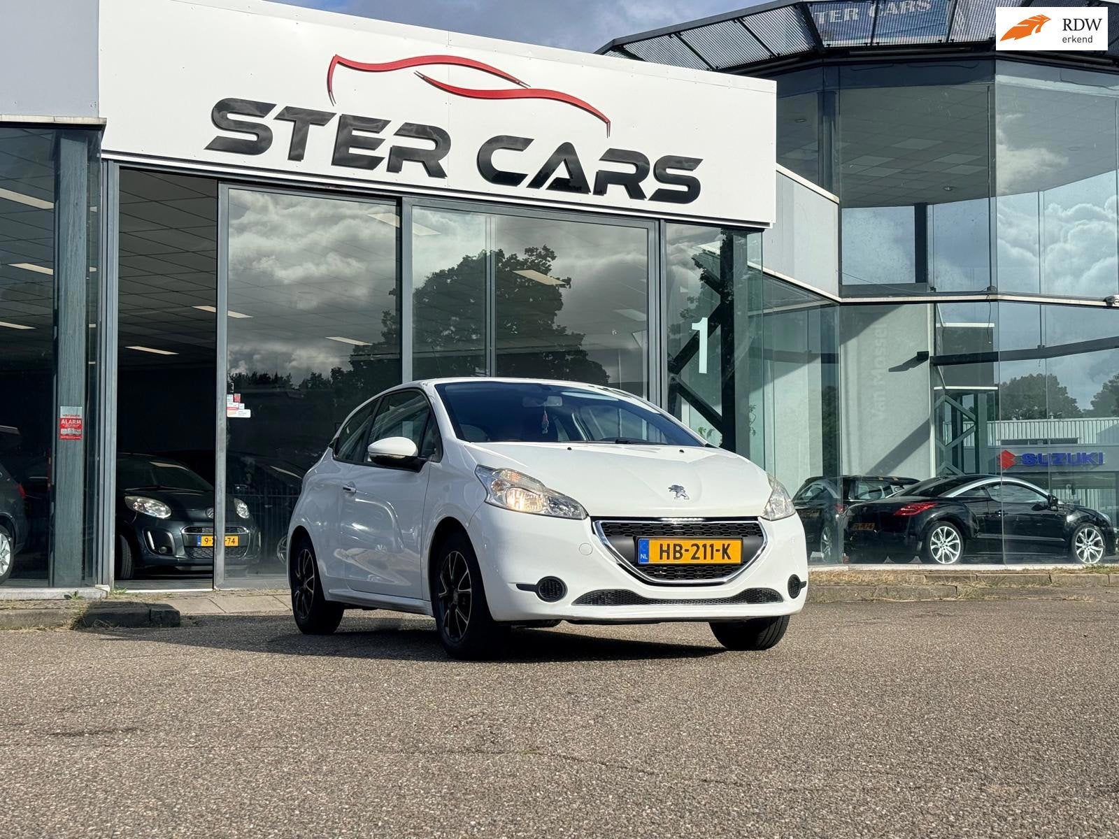 Peugeot 208 1.0 VTi Access|Carplay|Airco|APK|Onderhoud|, Auto's, Voorwielaandrijving, 450 kg, Gebruikt, 31 €/maand