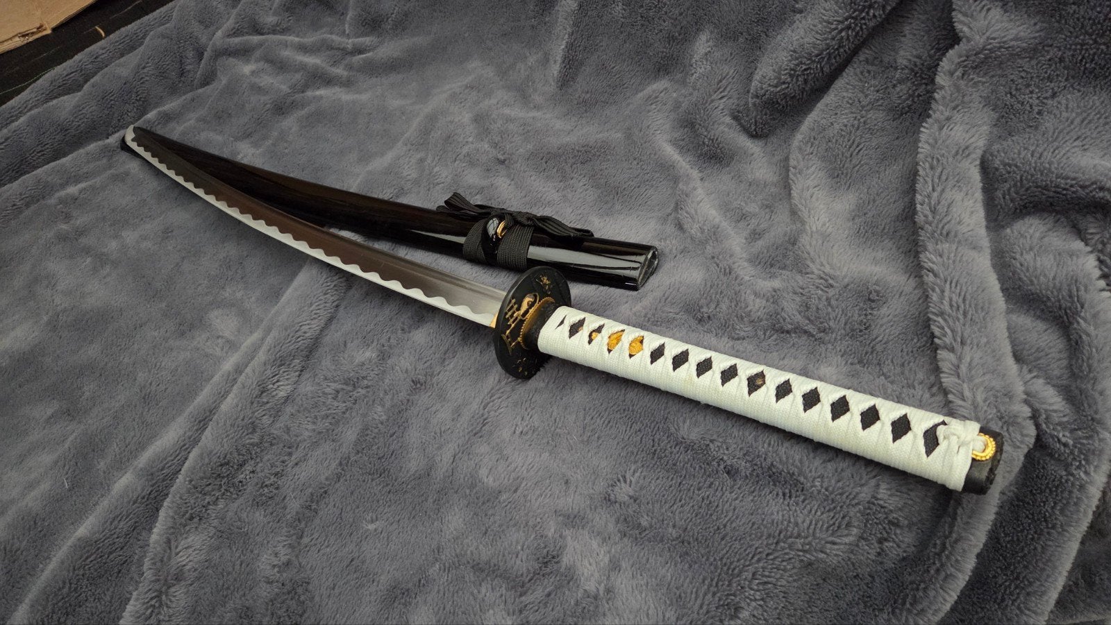 Scherp katana zwaard, samurai zwaarden, sabel, mes, dolk

Sc, Ophalen of Verzenden, Overige soorten, Azië, Zwaard of Sabel