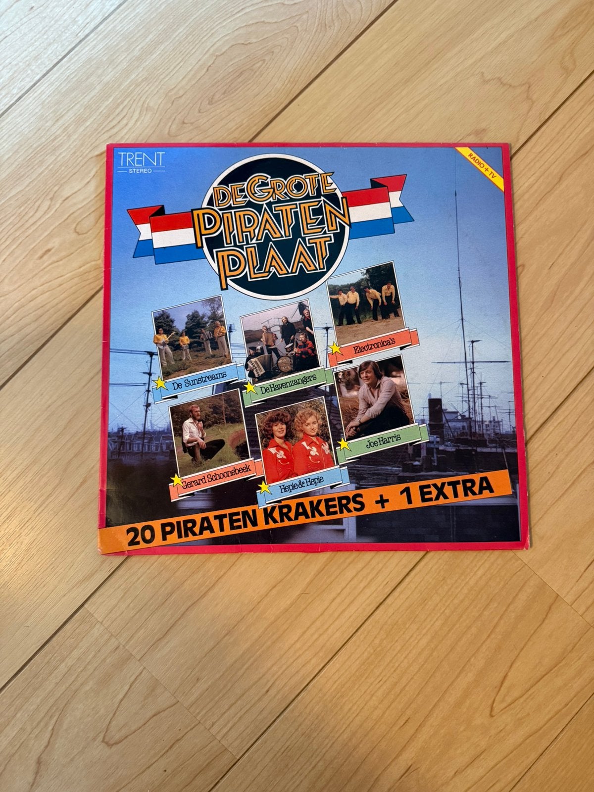 LP De Grote Piratenplaat 20 piraten krakers, Cd's en Dvd's, Vinyl | Nederlandstalig, LP, Gebruikt, Ophalen of Verzenden, Levenslied of Smartlap