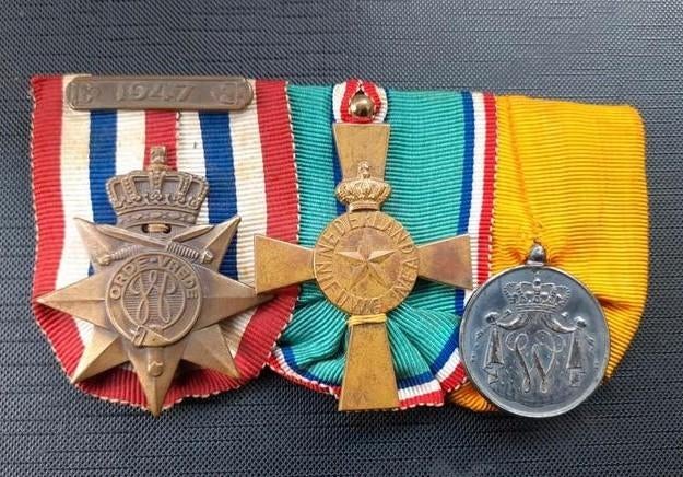 Nederlandse medailles militair, Ophalen of Verzenden, Zilver, Nederland