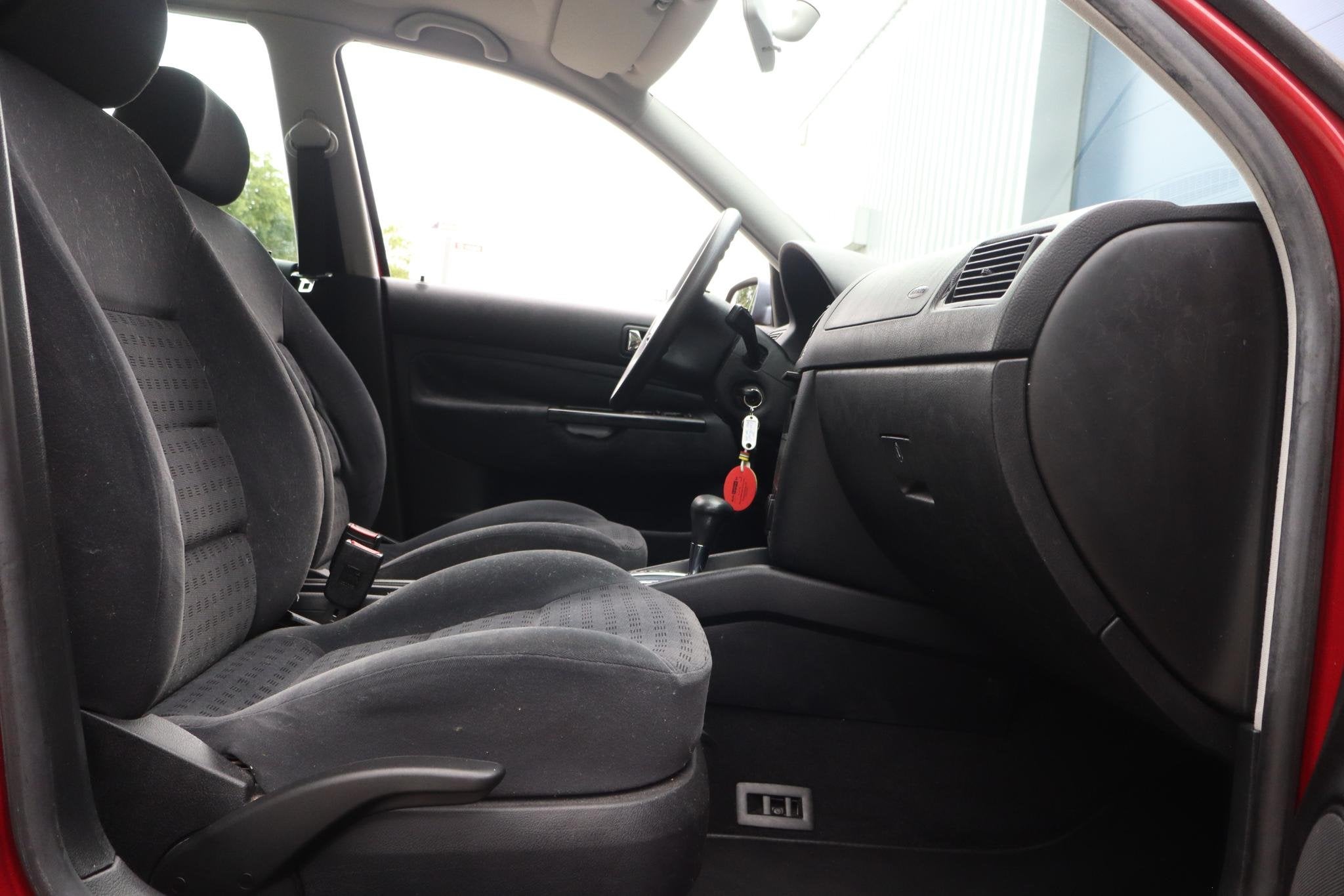 Foto 5 van Volkswagen Golf Variant 1.6 Trendline | Automaat | Elektrisc