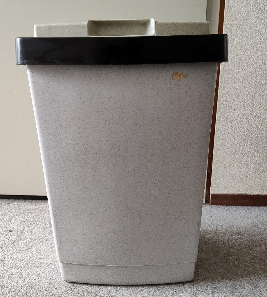 Vuilnisemmer, Ophalen, Kunststof, Gebruikt, 50 tot 75 cm
