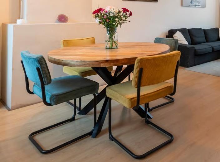 Eettafel Mangohout met 4 stoelen, Huis en Inrichting, Tafels | Eettafels, Gebruikt, Modern Hout met Staal, Rond, Vier personen