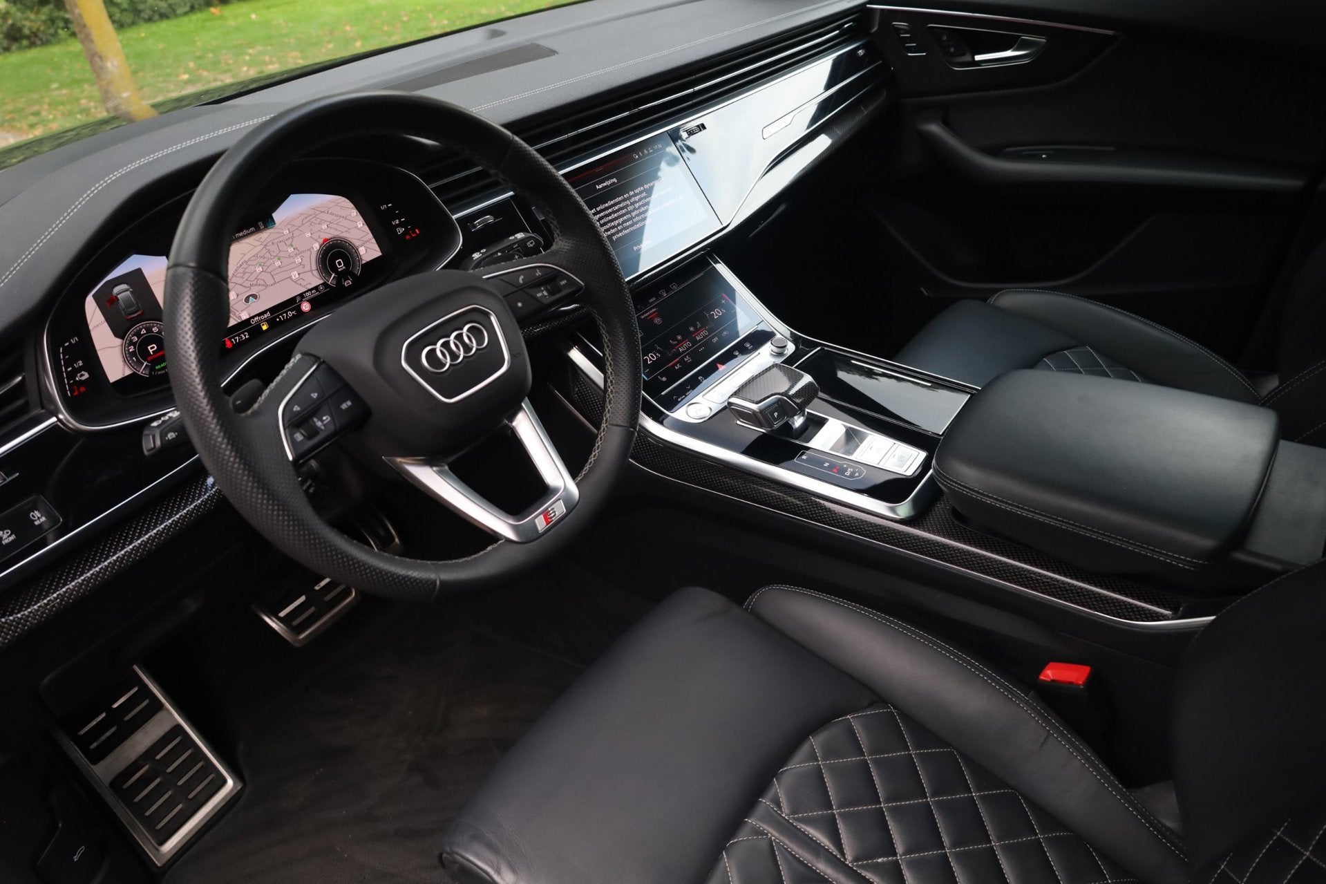 Audi Q8 60 TFSI e quattro Pro Line S Competition+ Aut. | ABT, Auto's, Automaat, Dealer onderhouden, 14 kWh, Gebruikt
